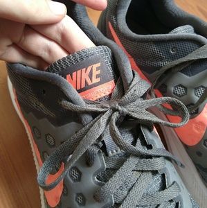 Nike Downshifter 7 running sneakers